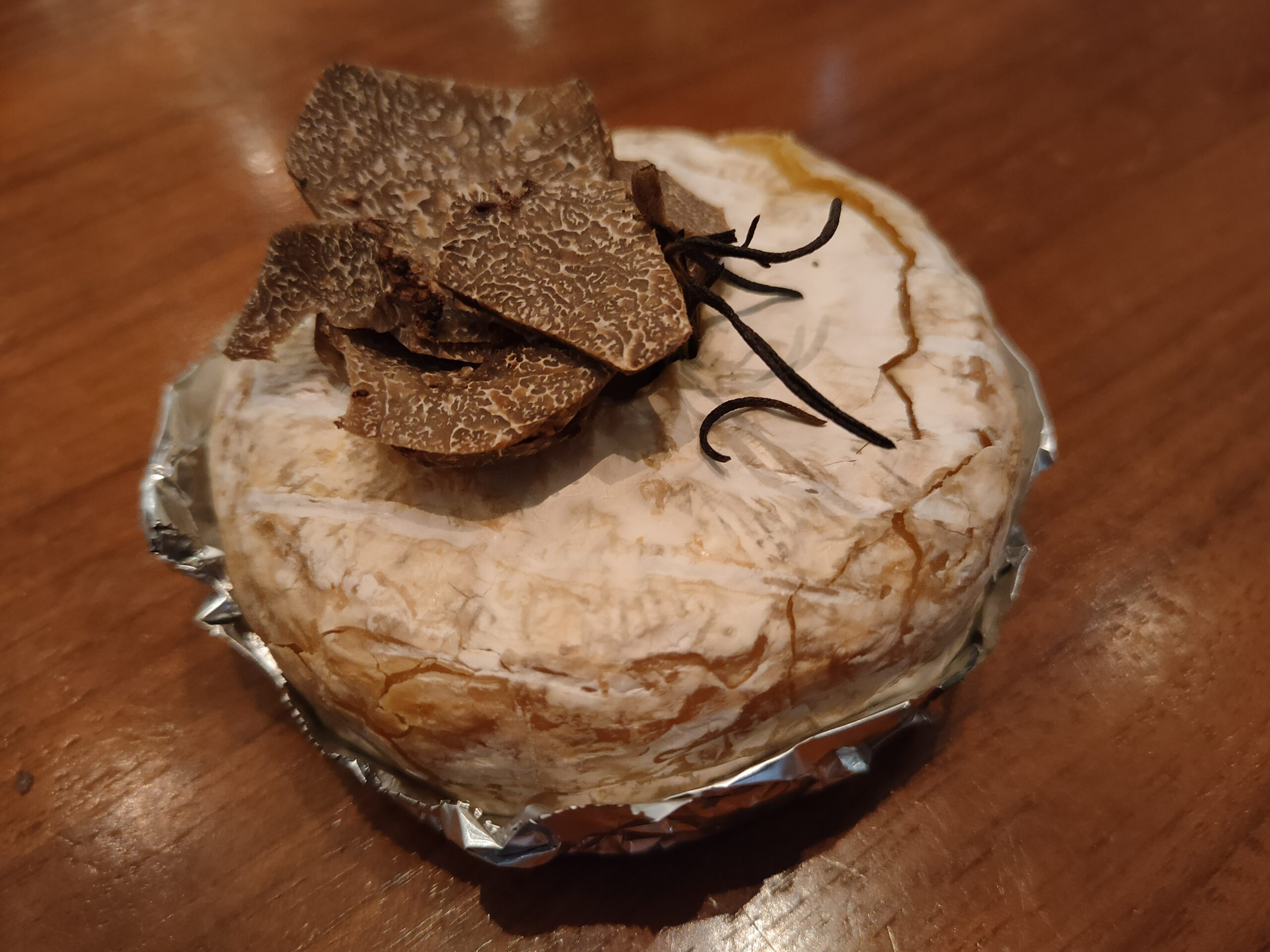 とろりと溶けたカマンベールチーズ